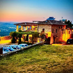 Kris Guest house
