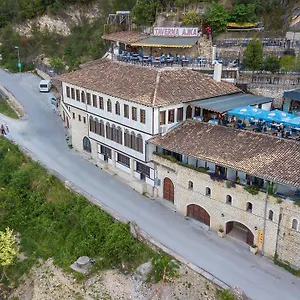 Ajka Μπεράτ